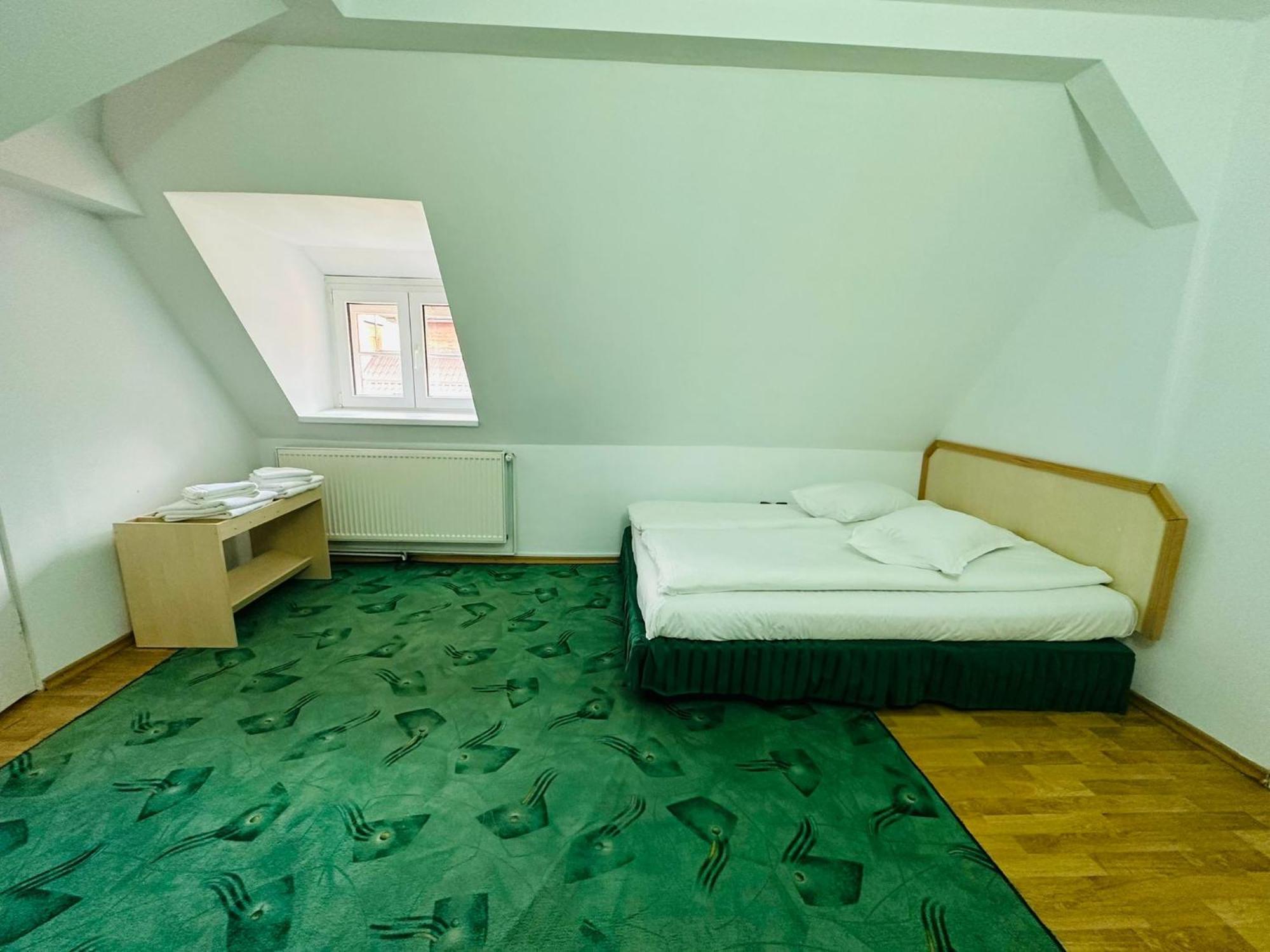 Rapsodia Sinaia Bed & Breakfast Exterior foto