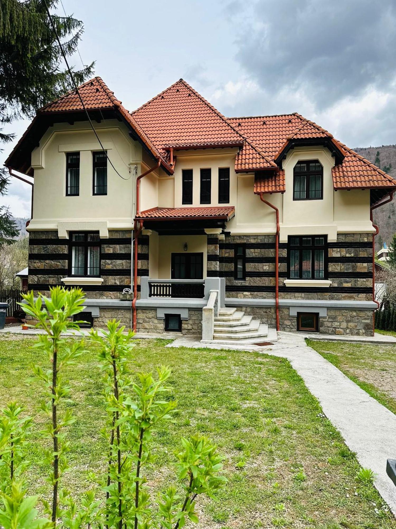 Rapsodia Sinaia Bed & Breakfast Exterior foto