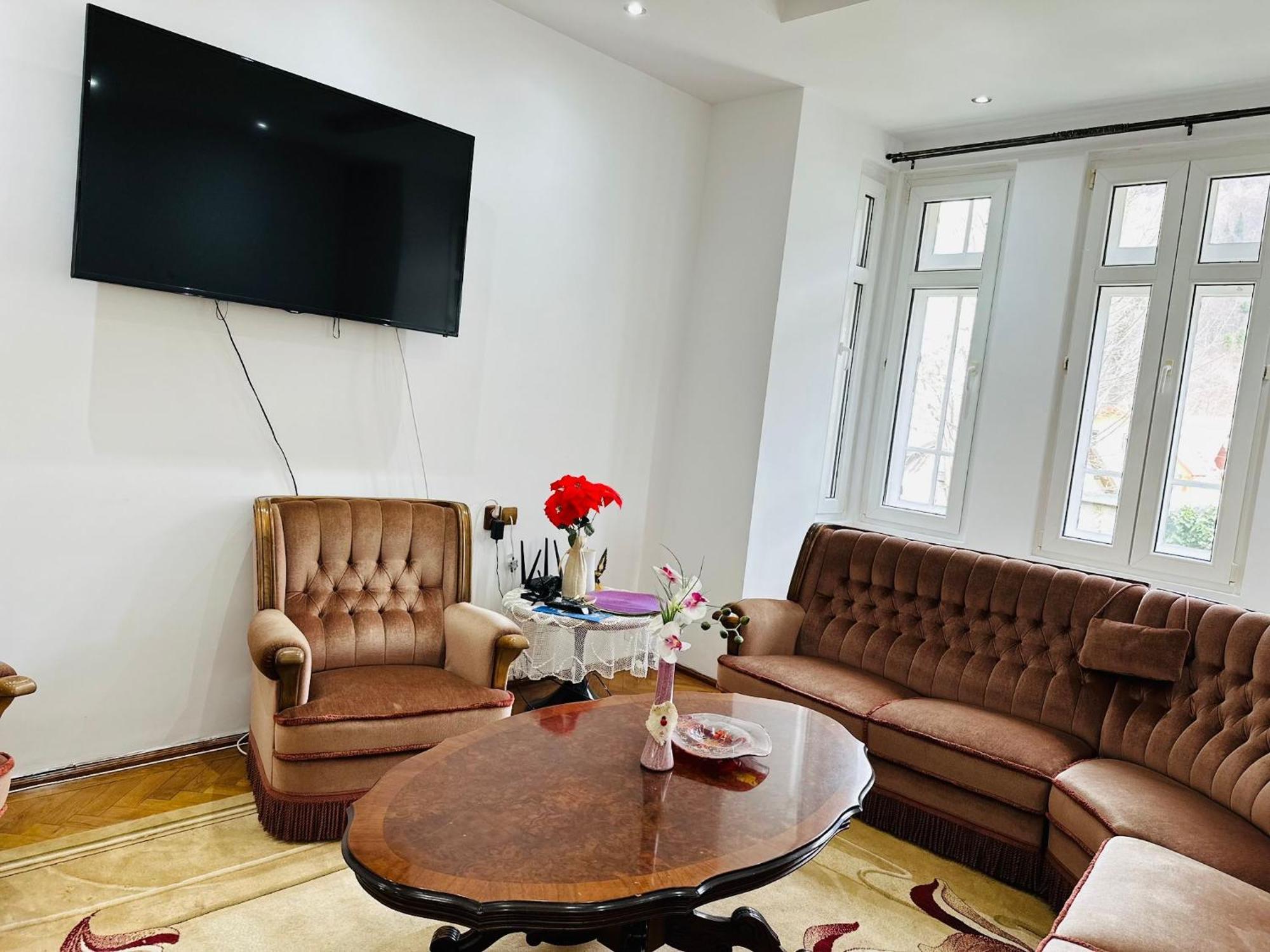 Rapsodia Sinaia Bed & Breakfast Exterior foto