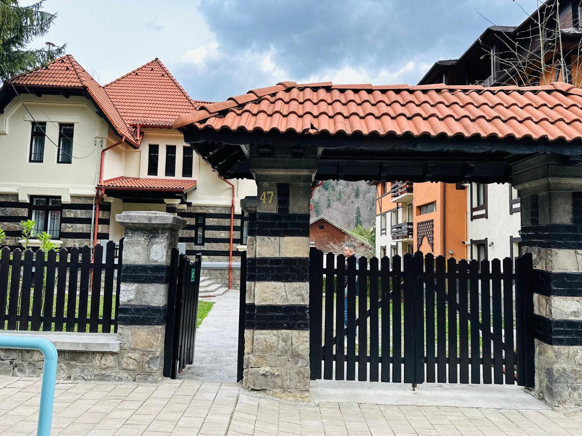Rapsodia Sinaia Bed & Breakfast Exterior foto